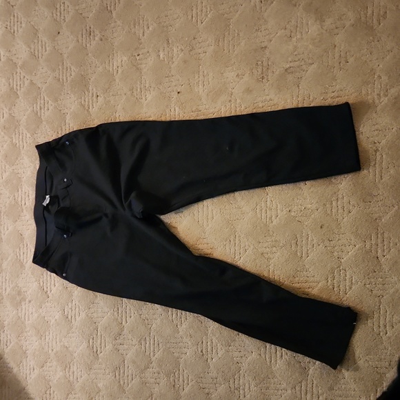 Time and Tru black capris size large 12-14 - Picture 2 of 5